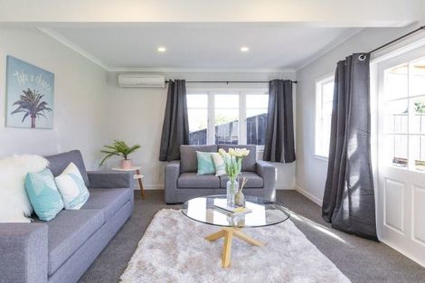Photo of property in 17 Bluegum Road, Paraparaumu Beach, Paraparaumu, 5032