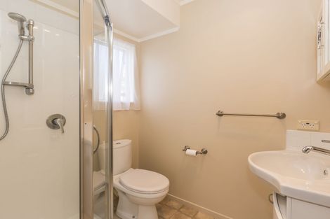 Photo of property in 168 Queen Street, Waiuku, 2123