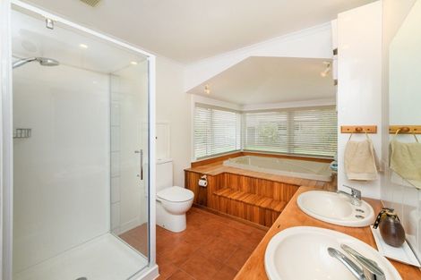 Photo of property in 42 Long Melford Road, Awapuni, Palmerston North, 4412