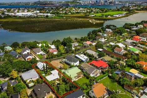 Photo of property in 42 Ngataringa Road, Devonport, Auckland, 0624