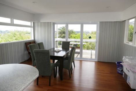 Photo of property in 23 Tobruk Crescent, Milford, Auckland, 0620