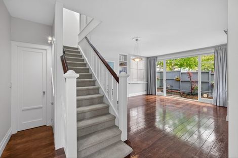 Photo of property in 11 Shelbourne Street, Nelson, 7010