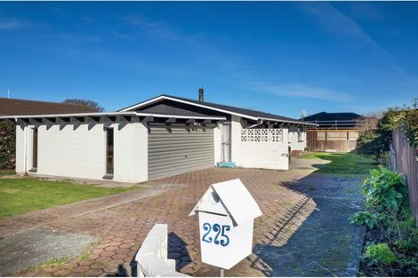 Photo of property in 295 Hendersons Road, Hoon Hay, Christchurch, 8025