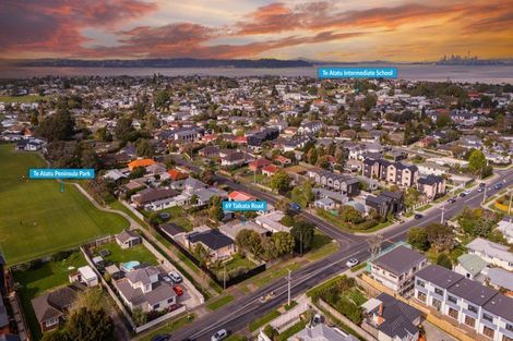 Photo of property in 69 Taikata Road, Te Atatu Peninsula, Auckland, 0610