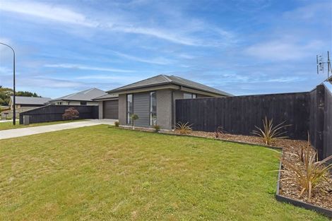 Photo of property in 2 Tara Crescent, Woodend, 7610