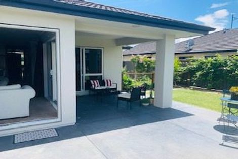 Photo of property in 8 Orotu Drive, Poraiti, Napier, 4112