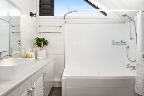 Photo of property in 2 Iles Road, Lynmore, Rotorua, 3010