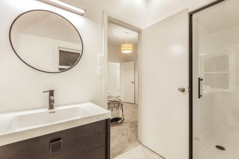 Photo of property in 51 Renfrew Avenue, Sandringham, Auckland, 1041