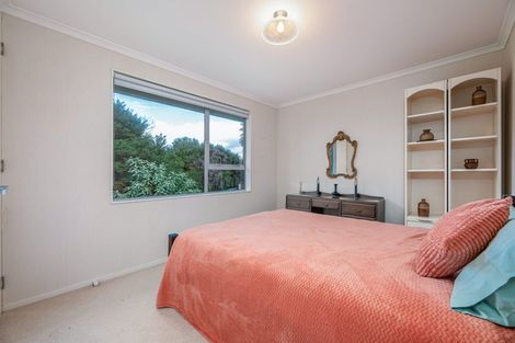 Photo of property in 37 Bradnor Meadows Drive, Swanson, Auckland, 0612