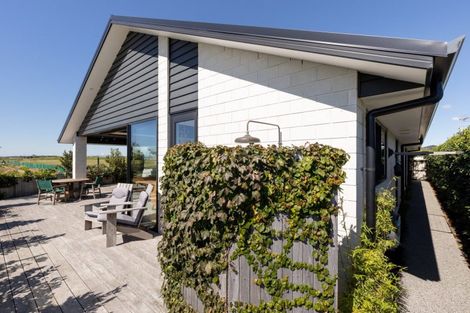 Photo of property in 73 Harding Drive, Papamoa Beach, Papamoa, 3118