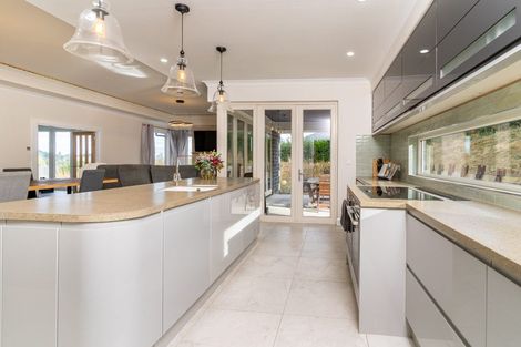 Photo of property in 38 Waldron Crescent, Green Island, Dunedin, 9018