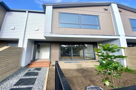 Photo of property in 1c Dundale Avenue, Blockhouse Bay, Auckland, 0600