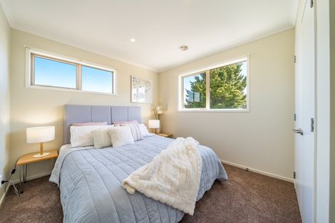 Photo of property in 5 Latimer Way, Petone, Lower Hutt, 5012