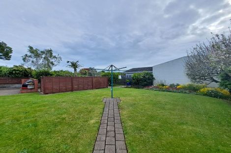Photo of property in 13a Julian Place, Westown, New Plymouth, 4310
