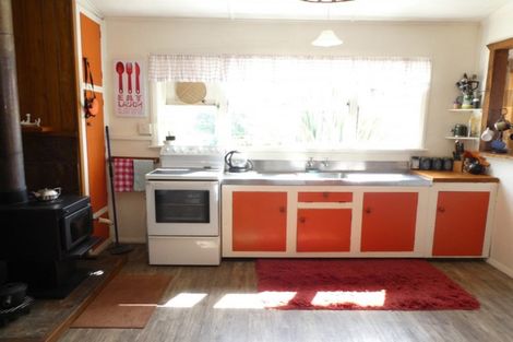 Photo of property in 128 Queen Street, Westport, 7825