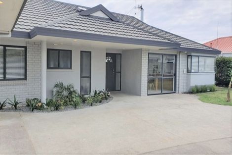 Photo of property in 52 Lotus Avenue, Mount Maunganui, 3116