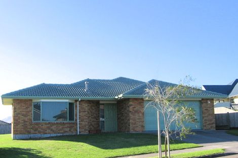 Photo of property in 5 Te Ropata Place, Waikanae Beach, Waikanae, 5036