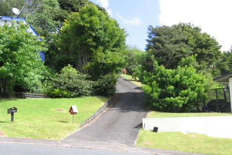 Photo of property in 5 Vari Place, Bayview, Auckland, 0629