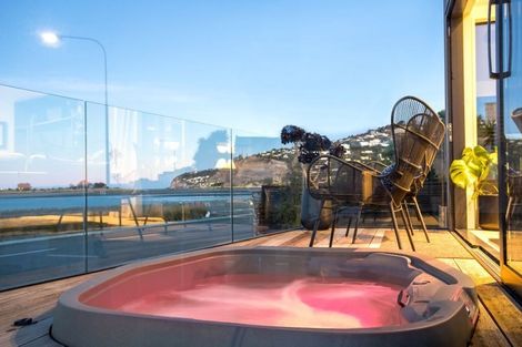 Photo of property in 27 Beachville Road, Redcliffs, Christchurch, 8081