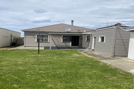 Photo of property in 220 Oxford Street, South Dunedin, Dunedin, 9012