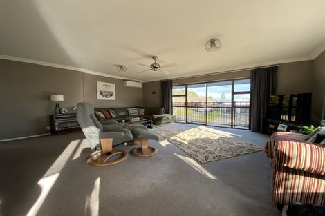 Photo of property in 25 Ngaio Place, Pukete, Hamilton, 3200