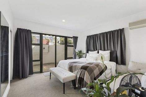 Photo of property in Victoria Town Houses, 1/219 Victoria Street, Te Aro, Wellington, 6011
