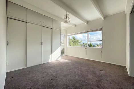 Photo of property in 1/2 Danbury Drive, Torbay, Auckland, 0630