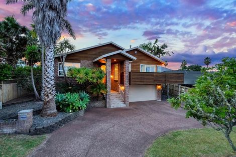 Photo of property in 3 San Fernando Way, Henderson, Auckland, 0612