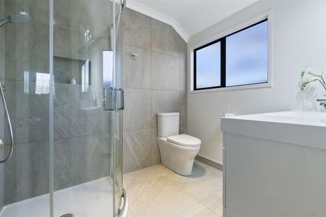 Photo of property in 2 Keswick Crescent, Huntington, Hamilton, 3210