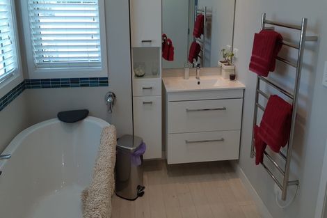 Photo of property in 3a Wesley Street, Devonport, Auckland, 0624