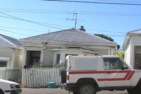 Photo of property in 27 Nairn Street, Mount Cook, Wellington, 6011