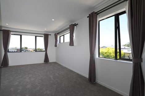 Photo of property in 58a Sorrel Crescent, Bucklands Beach, Auckland, 2012