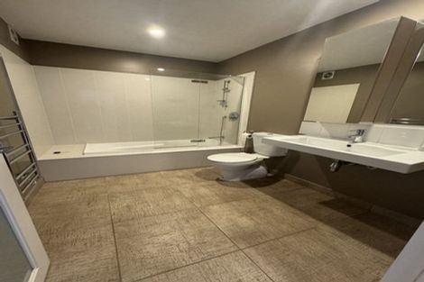 Photo of property in 22 Tiketike Way, Brooklyn, Wellington, 6021