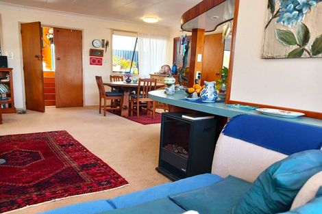 Photo of property in 67 Cable Bay Block Road, Cable Bay, 0420