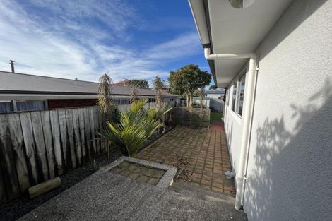 Photo of property in 15 Manu Crescent, Upper Vogeltown, New Plymouth, 4310