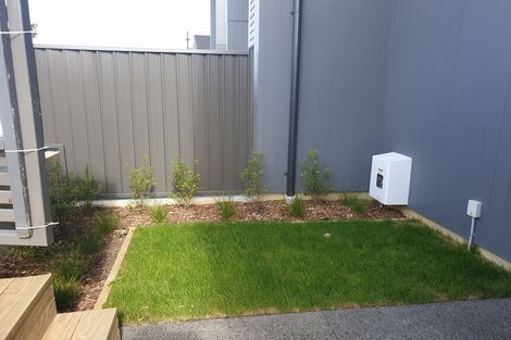 Photo of property in 27 Karearea Avenue, Kenepuru, Porirua, 5022