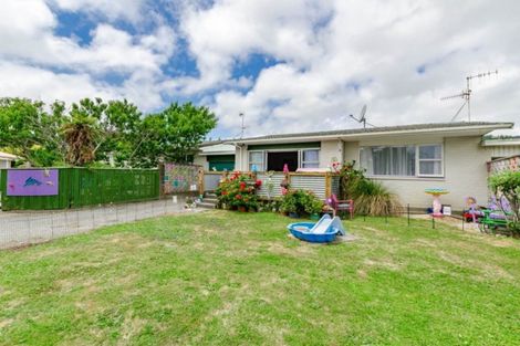 Photo of property in 6a Te Uruhi Grove, Paraparaumu, 5032