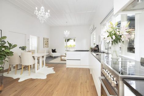 Photo of property in 53 Esplanade Road, Mount Eden, Auckland, 1024