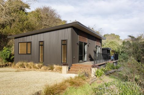 Photo of property in 10 Bute Street, Moeraki, 9482
