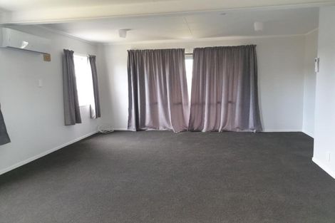 Photo of property in 34a Titoki Street, Castlecliff, Whanganui, 4501