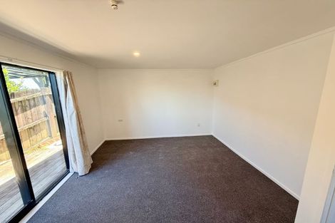 Photo of property in 7 Benchmark Drive, Massey, Auckland, 0614