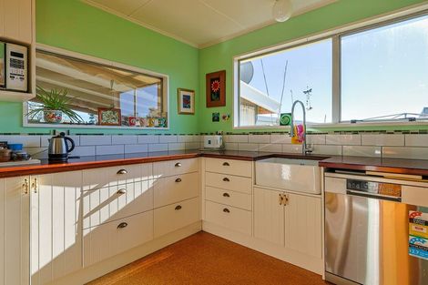 Photo of property in 74 Main Road, Harihari, 7884