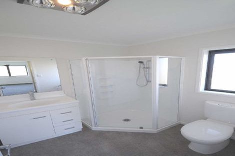 Photo of property in 62 Shillingford Boulevard, Rolleston, 7615