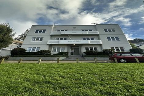 Photo of property in San Marino Apartments, 4/4 Oak Park Avenue, Te Aro, Wellington, 6011