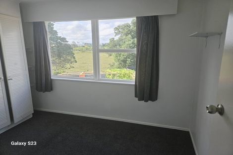 Photo of property in 119 Edgewater Drive, Pakuranga, Auckland, 2010
