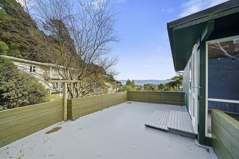 Photo of property in 34 Nikau Street, Eastbourne, Lower Hutt, 5013