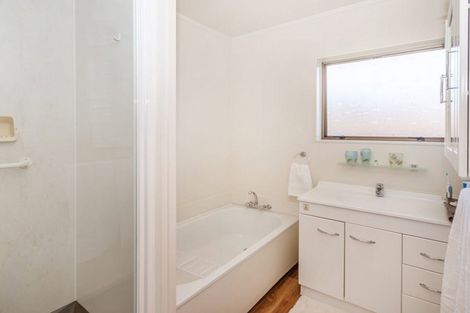 Photo of property in 4a Sunshine Place, Papakura, 2110