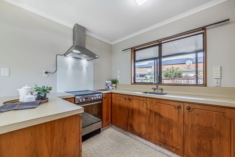 Photo of property in 2/49 Division Street, Riccarton, Christchurch, 8041