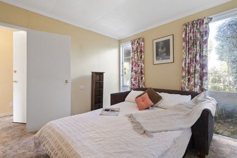 Photo of property in 14 Westmere Place, Takaro, Palmerston North, 4412