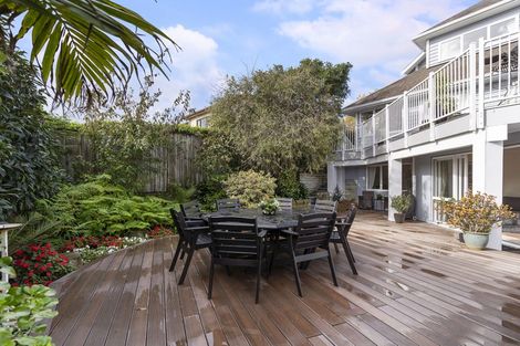 Photo of property in 21 Brooke Ridge Rise, East Tamaki Heights, Auckland, 2016